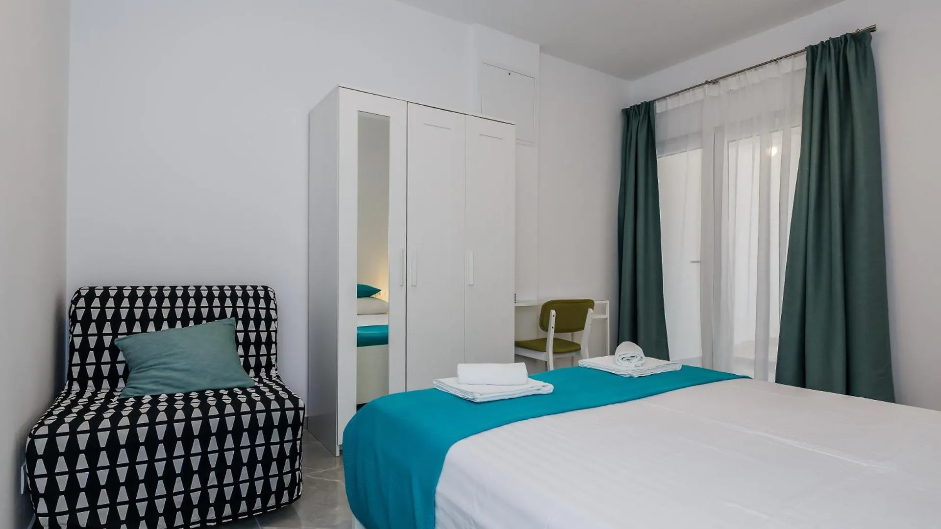 Apartmani Ujakovic Kastela Apartment